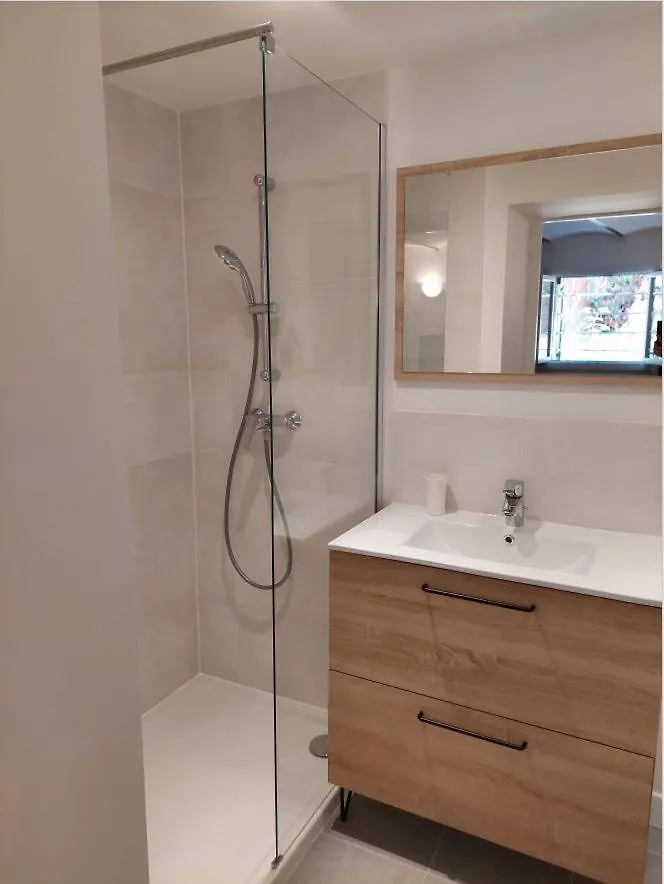 Studio 30M2 Refait A Neuf - Vue Et Acces Jardin - 500M Des Plages Et Zone Pietonne Lägenhet Saint-Raphaël