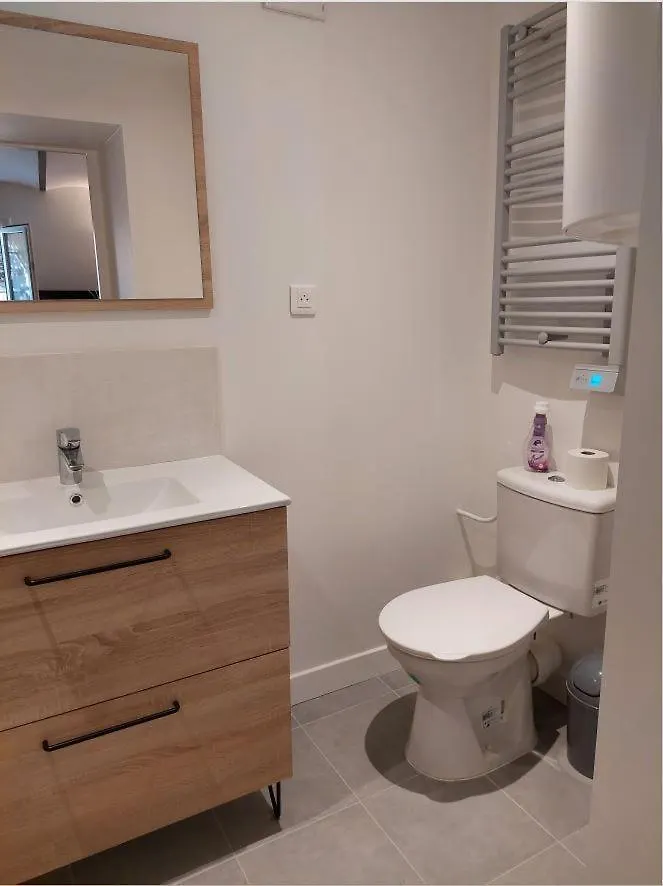 Studio 30M2 Refait A Neuf - Vue Et Acces Jardin - 500M Des Plages Et Zone Pietonne Lejlighed Saint-Raphaël